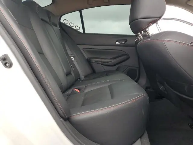 2023 NISSAN ALTIMA SR  