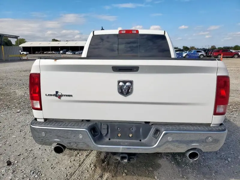 2016 RAM 1500 SLT