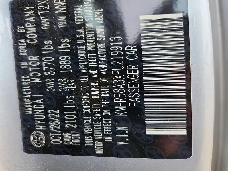 2023 HYUNDAI VENUE SE  