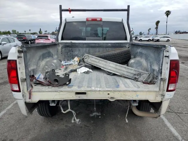 2016 RAM 1500 SLT  