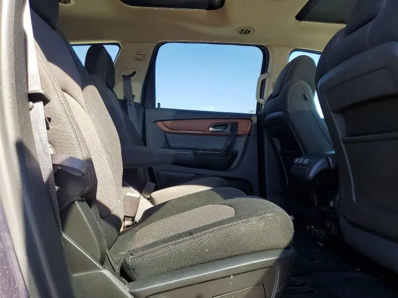 2017 CHEVROLET TRAVERSE LT  