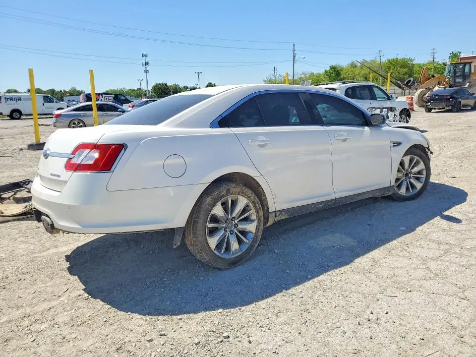 2010 FORD TAURUS LIMITED  