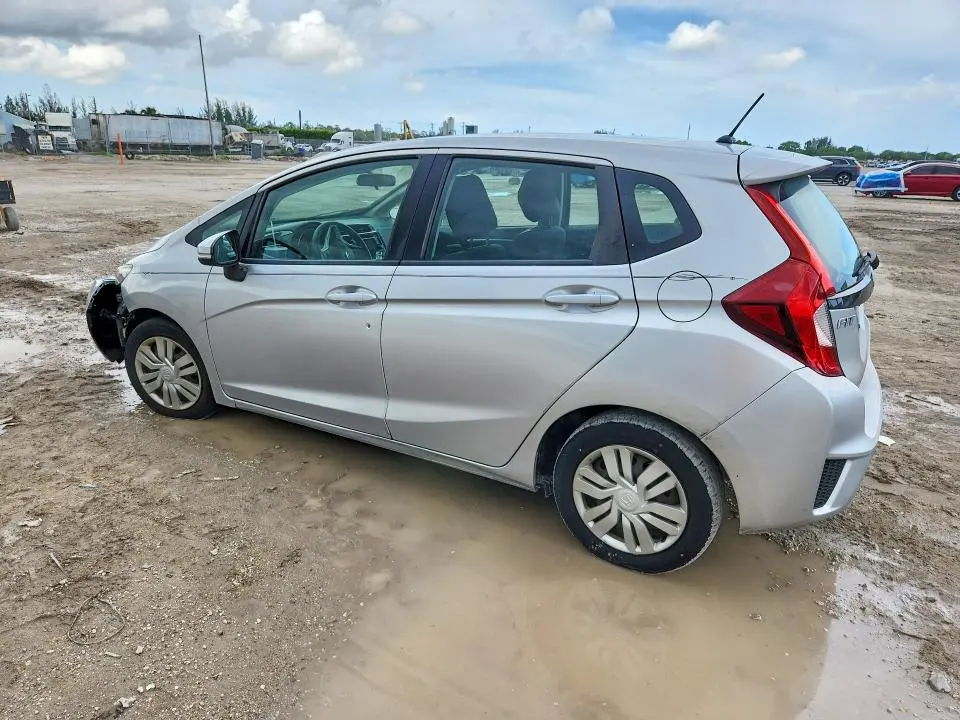 2015 HONDA FIT LX  