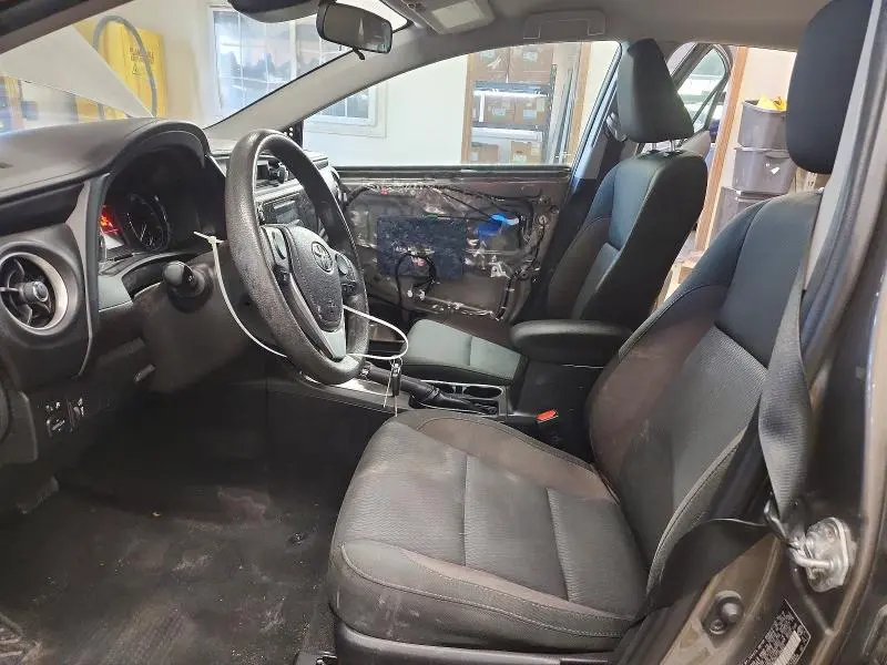 2019 TOYOTA COROLLA LE  