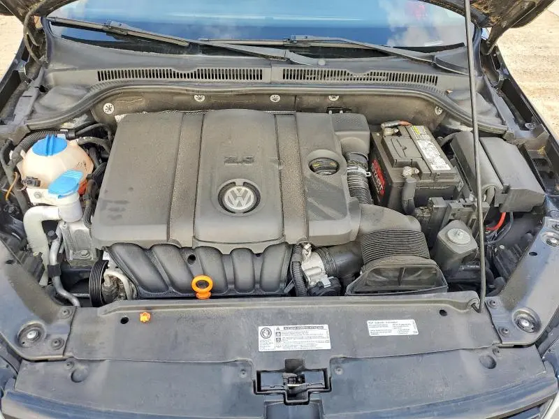 2012 VOLKSWAGEN JETTA SE  