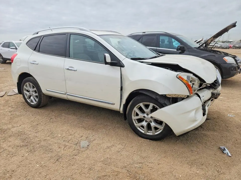 2012 NISSAN ROGUE S  