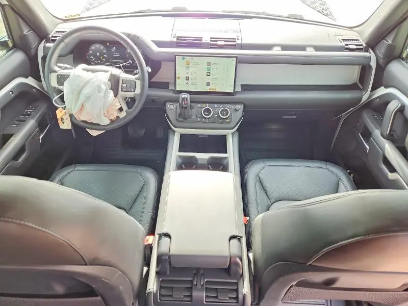 2025 LAND ROVER DEFENDER 110 S  