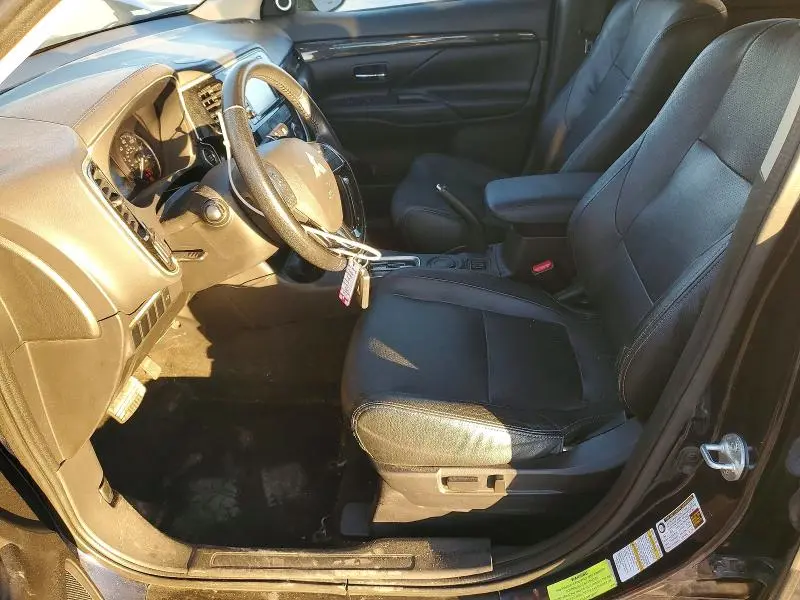 2016 MITSUBISHI OUTLANDER SE  