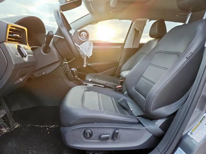 2020 VOLKSWAGEN PASSAT SE