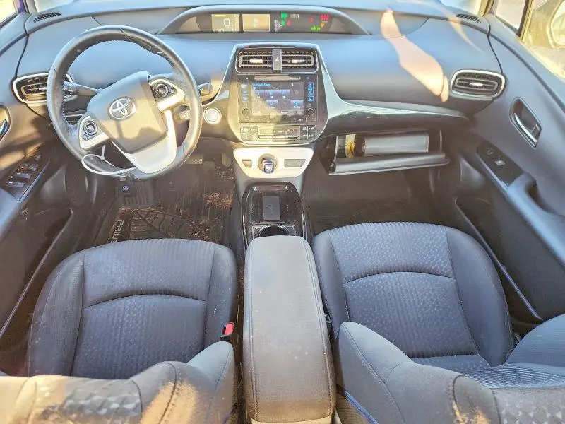 2018 TOYOTA PRIUS THREE  