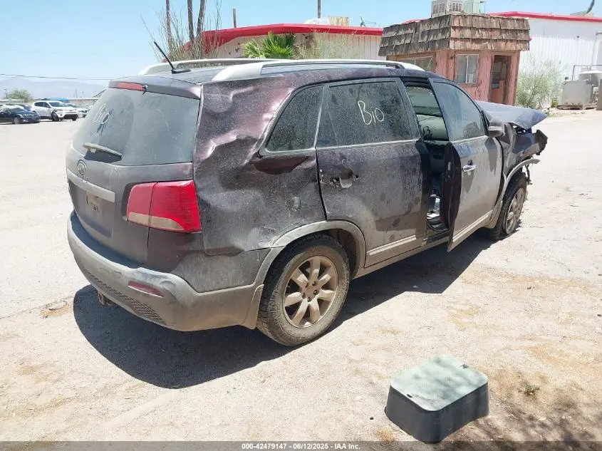 2012 KIA SORENTO LX