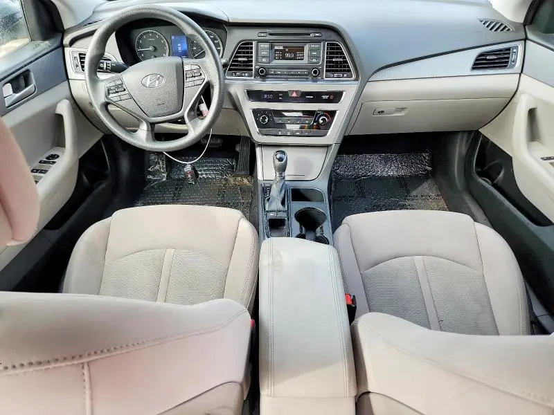 2017 HYUNDAI SONATA SE  
