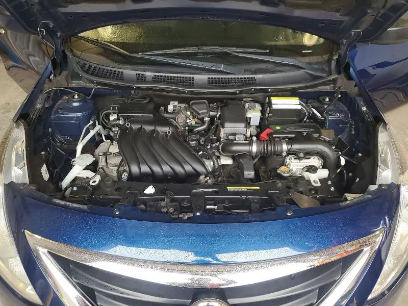 2018 NISSAN VERSA SV  