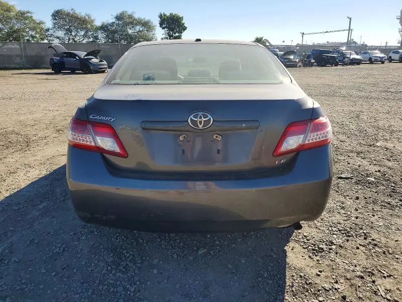 2010 TOYOTA CAMRY BASE  