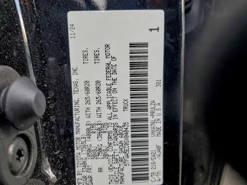 2025 TOYOTA TUNDRA CREWMAX LIMITED  