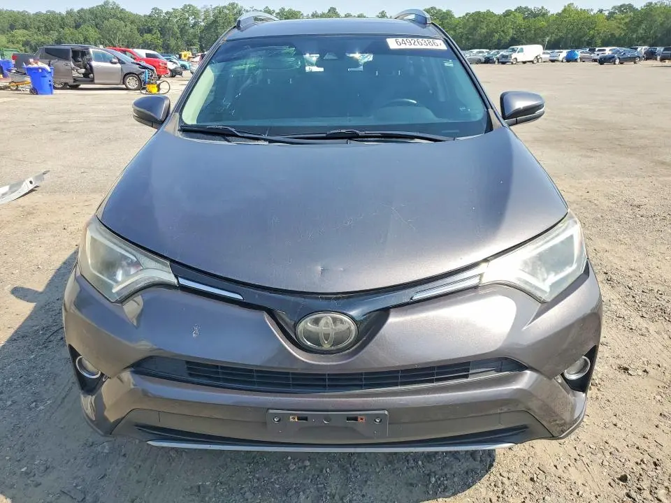 2018 TOYOTA RAV4 XLE  