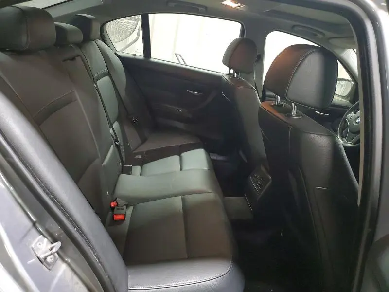 2010 BMW 335 I  