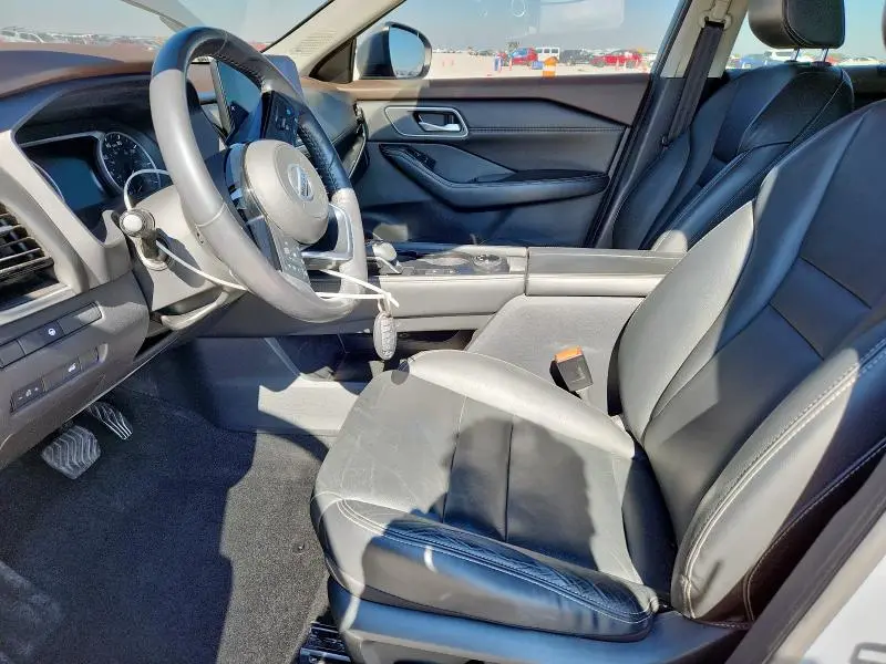 2021 NISSAN ROGUE SL  