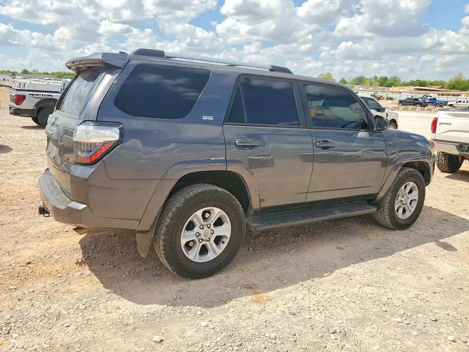 2020 TOYOTA 4RUNNER SR5  