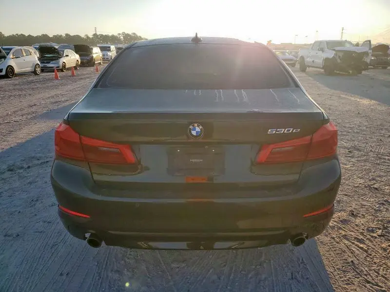 2018 BMW 530E   
