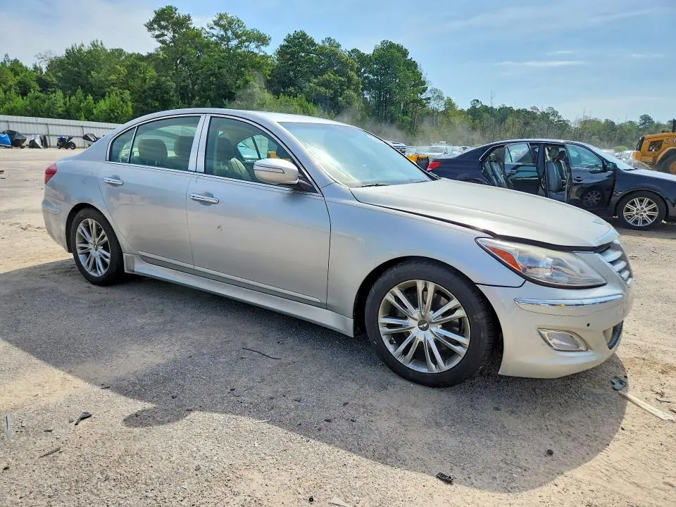 2013 HYUNDAI GENESIS 3.8L  