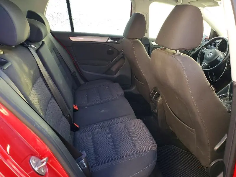 2013 VOLKSWAGEN GOLF   