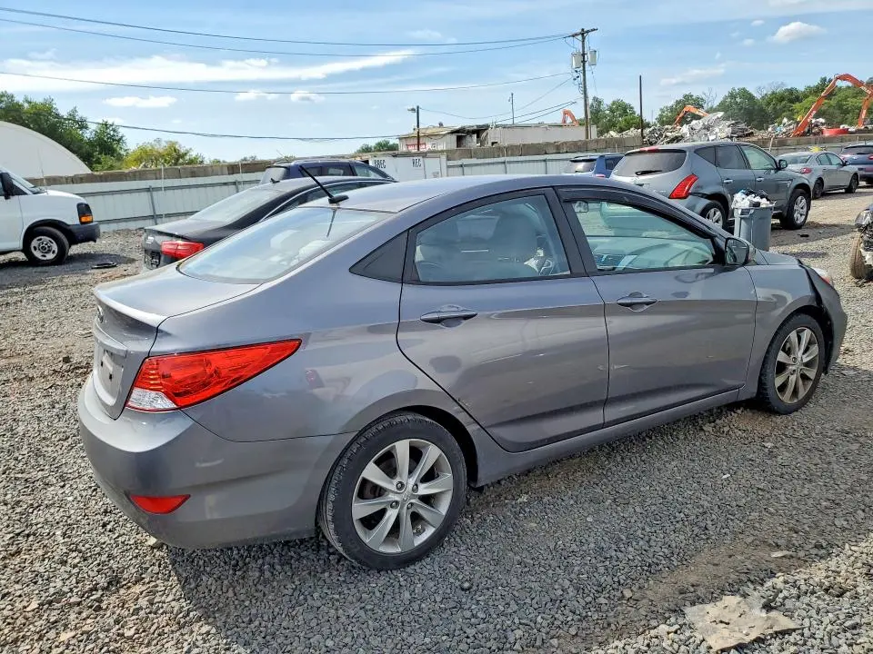 2014 HYUNDAI ACCENT GLS  