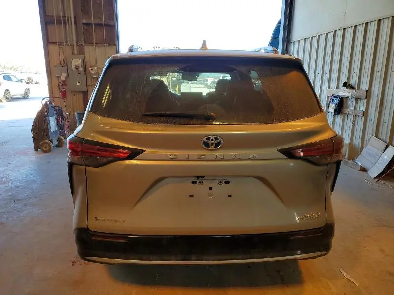 2025 TOYOTA SIENNA LIMITED  