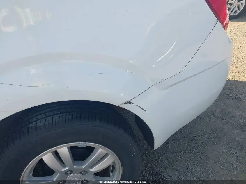 2013 CHEVROLET SONIC LT AUTO