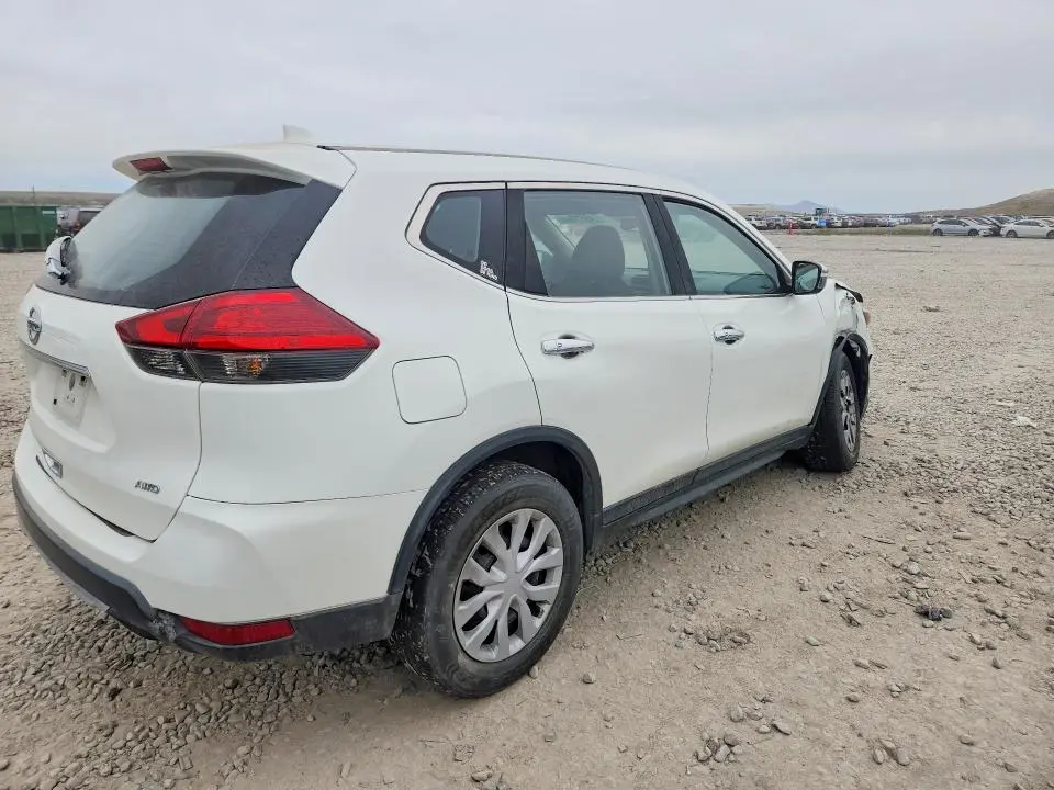 2017 NISSAN ROGUE S  