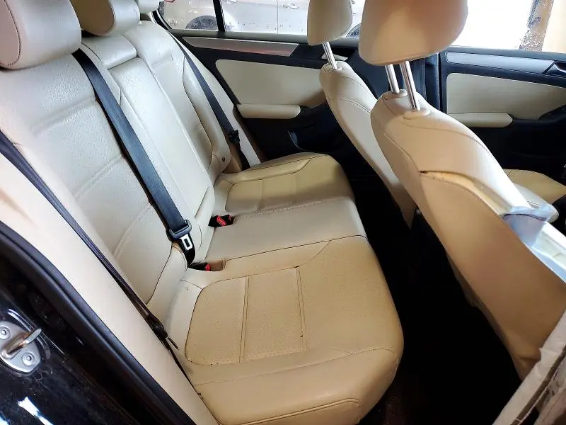 2017 VOLKSWAGEN JETTA SE  