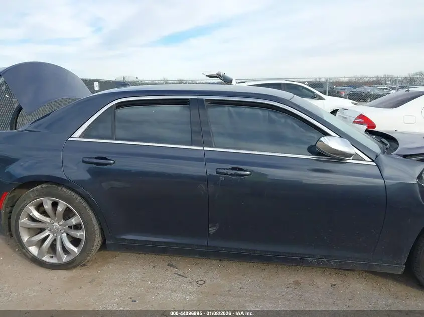 2018 CHRYSLER 300 TOURING