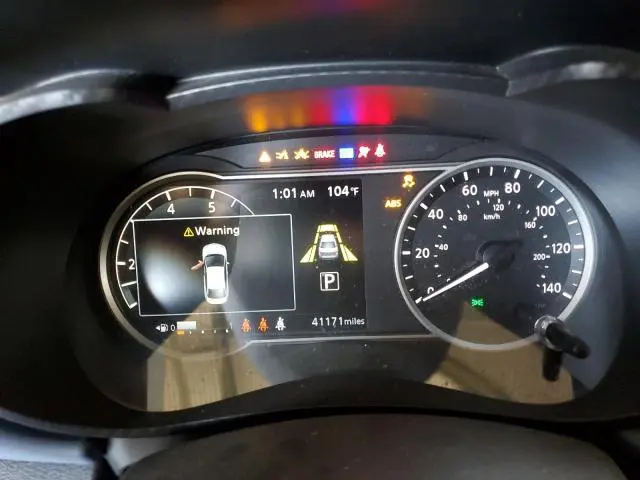 2023 NISSAN VERSA SV  