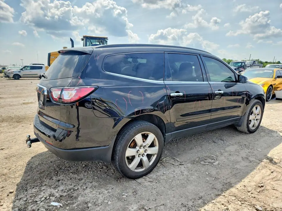 2017 CHEVROLET TRAVERSE LT  