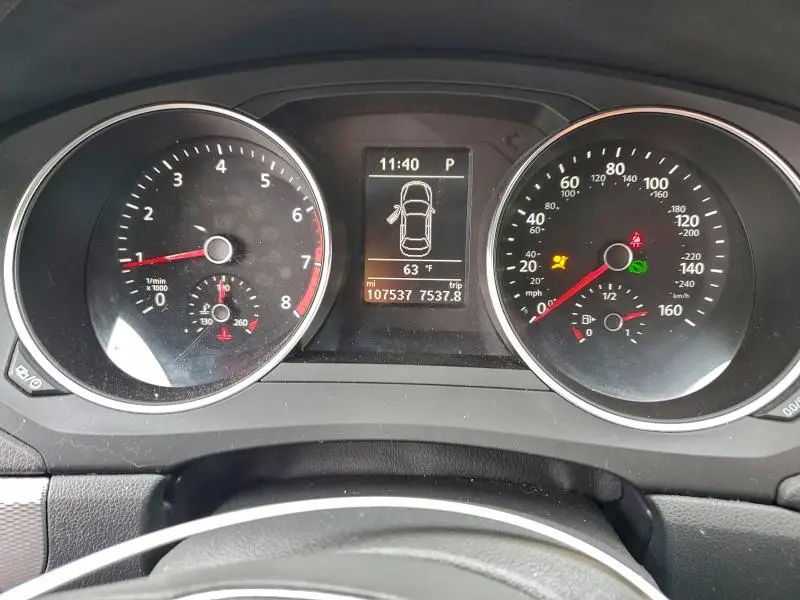 2017 VOLKSWAGEN JETTA SE  