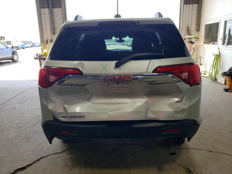 2017 GMC ACADIA SLE  