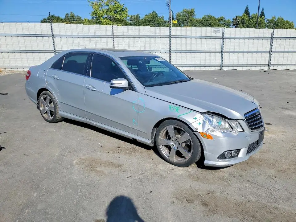 2010 MERCEDES-BENZ E 350  