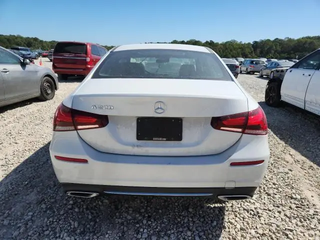 2020 MERCEDES-BENZ A 220  