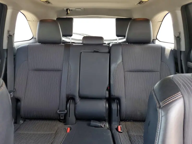 2017 TOYOTA HIGHLANDER LE PLUS  