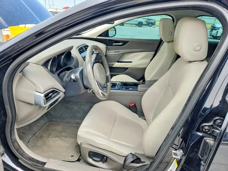 2017 JAGUAR XE   
