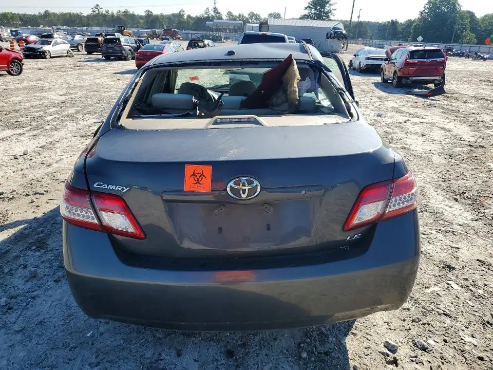 2010 TOYOTA CAMRY LE  