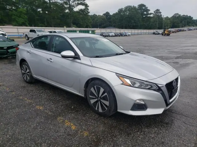 2021 NISSAN ALTIMA SV  