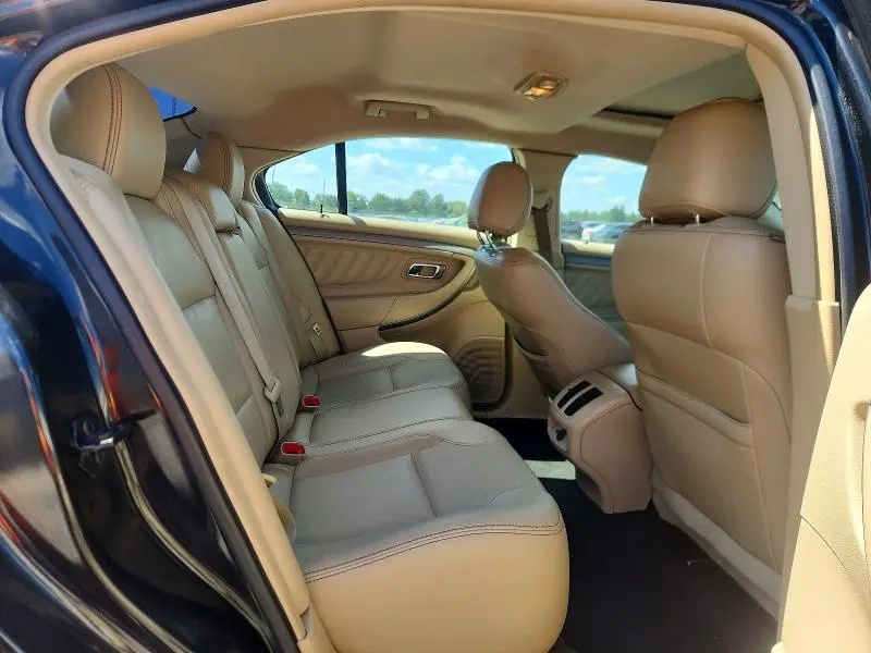 2015 FORD TAURUS SEL  