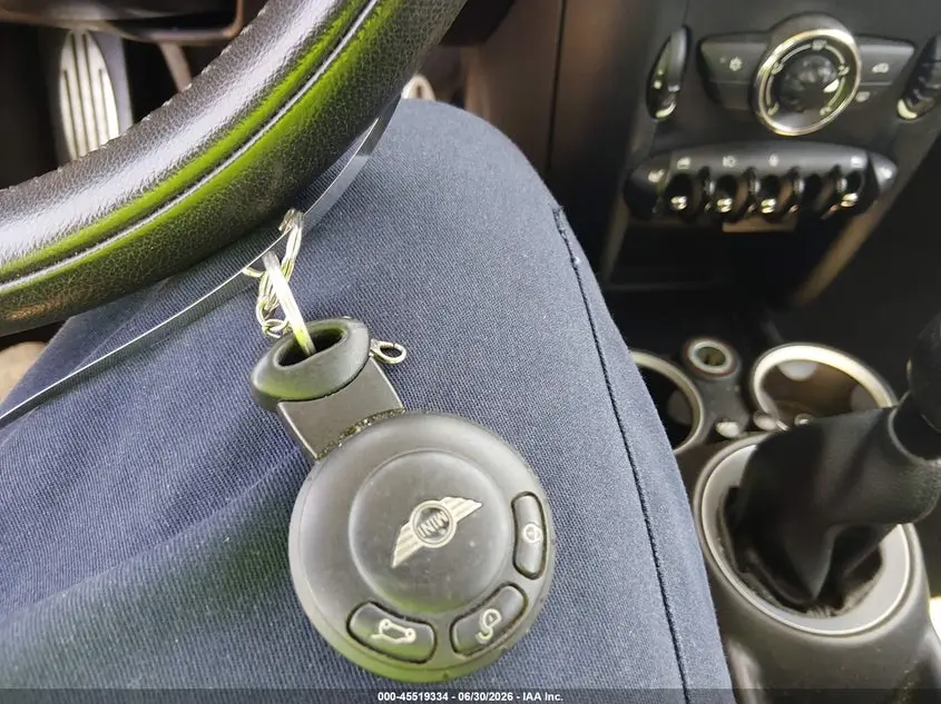 2012 MINI COOPER S  