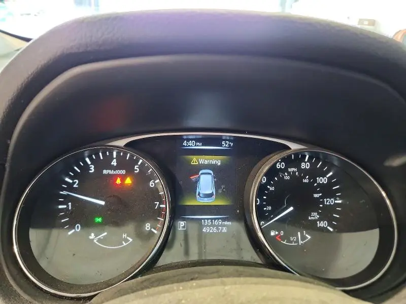 2015 NISSAN ROGUE S  