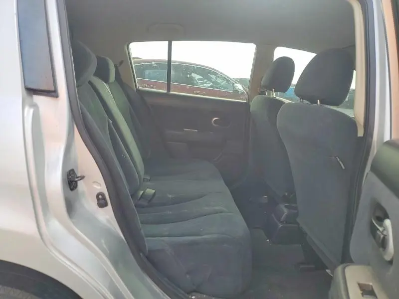2010 NISSAN VERSA 1.8 S  
