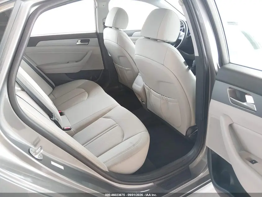 2018 HYUNDAI SONATA HYBRID SE