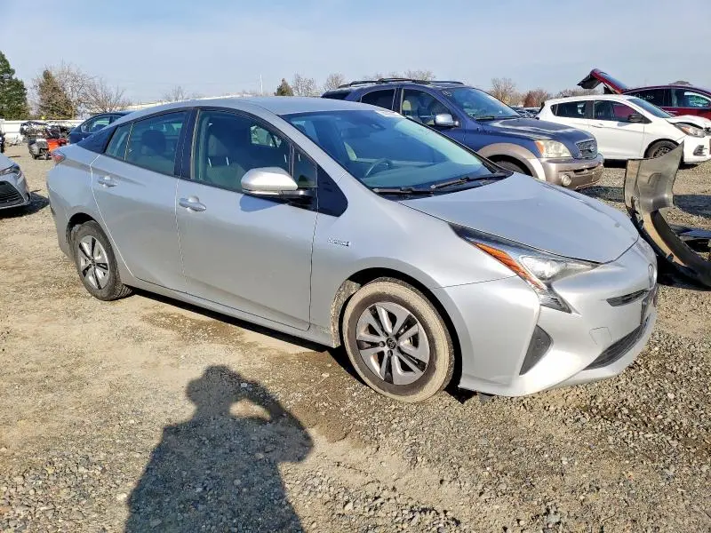 2017 TOYOTA PRIUS   