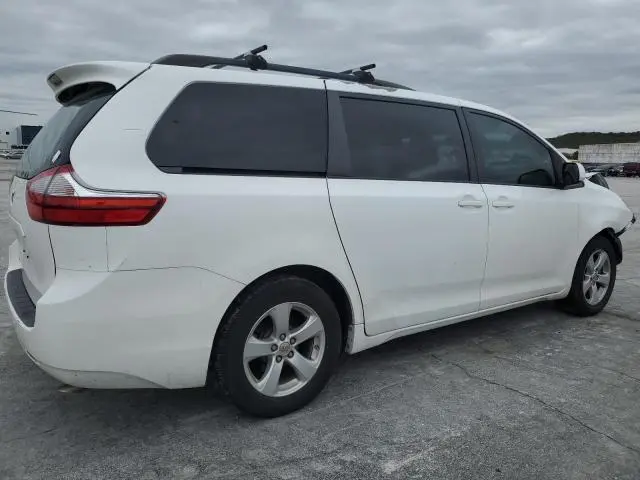 2015 TOYOTA SIENNA LE  