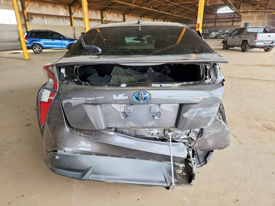 2016 TOYOTA PRIUS THREE TOURING  